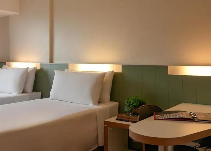 St Paul Plaza Hotel